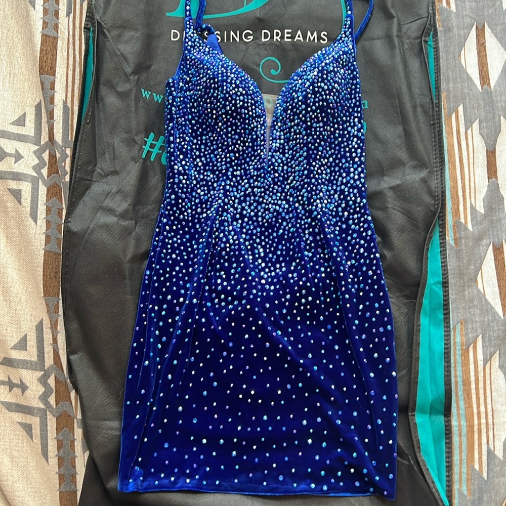 **Homecoming Dress** Jonathan Kayne size 6 like new